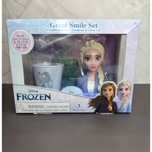 NIB Frozen Elsa Disney Travel Toothbrush, Holder & Rinse Cup Great Smile Set